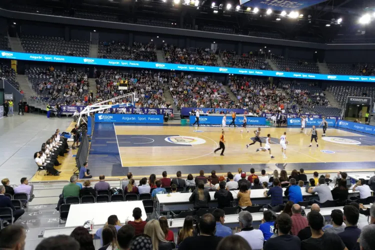 U Banca Transilvania - Steaua CSM 85-75. Clujenii conduc cu 2 - 0 - VIDEO