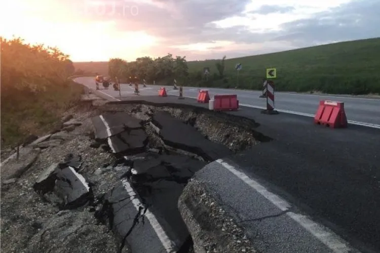 Drumul Dej - Baia Mare se surpă. Spaniolii au lucrat de mântuială
