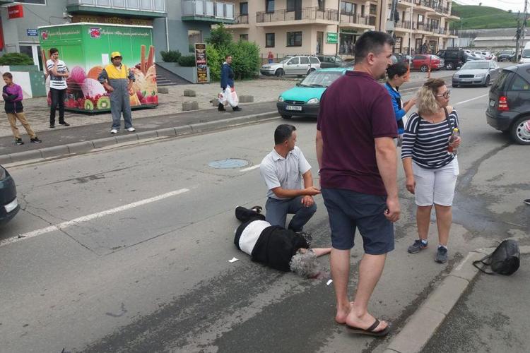 Accident în Florești, pe strada Eroilor! Victima a fost proiectată câțiva metri - FOTO