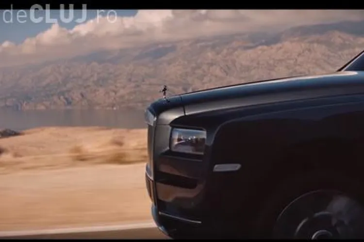 Cum arată SUV-ul Rolls Royce de 325.000 de dolari VIDEO