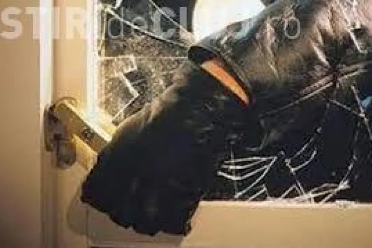 Spărgător de locuințe, reținut de polițiștii clujeni. Aproape toată paguba a fost recuperată