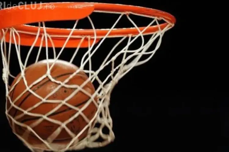 U BT - Steaua / Meciul decisiv din semifinala campionatului se joacă la Cluj