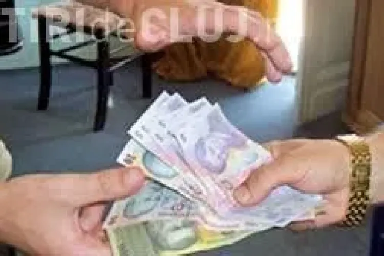 CLUJ: Percheziții la un cămătar din Turda. Cum intimida oamenii ca să îi dea banii cu dobânzi uriașe