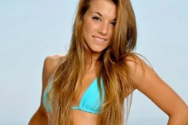 Condamnată la închisoare după ce a scris pe Facebook că românii miros urât și sunt necivilizati