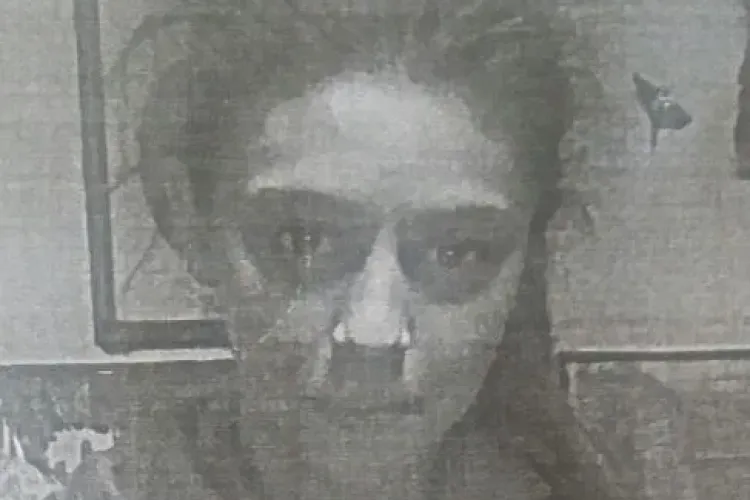 Cluj: Elevă de 15 ani dispărută în timp ce mergea acasă. Aţi văzut această persoană? - FOTO