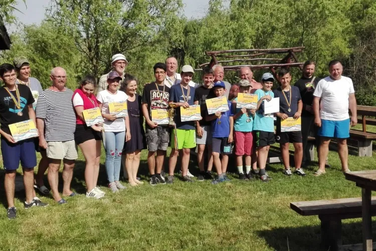 Elevii clujeni premiați la Cupa Crisus de navomodele - FOTO