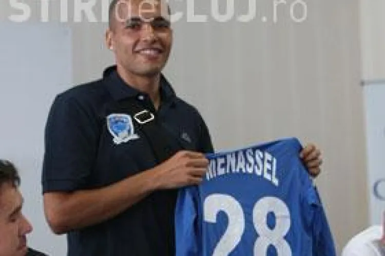 Nasser Menassel a semnat cu Universitatea Cluj