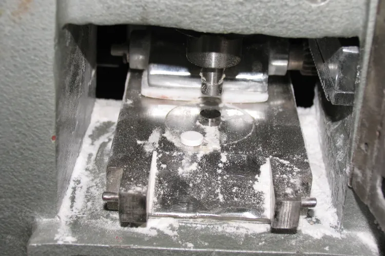 Capul retelei "laboratoarelor de droguri clandestine" a fost prins azi-noapte! George Mihai Szekely a fost arestat pe 29 de zile