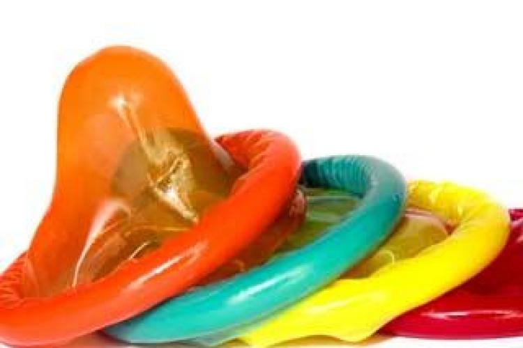 5.000 de prezervative distribuite la Cluj, in cadrul Zilei Mondiale impotriva HIV/SIDA