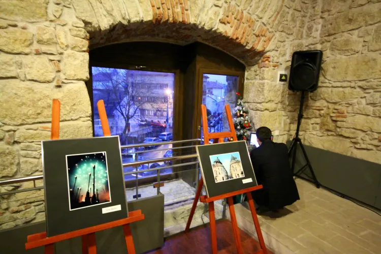 Castigatorii concursului "Cluj-Napoca-orasul comoara" expun la Bastionul Croitorilor