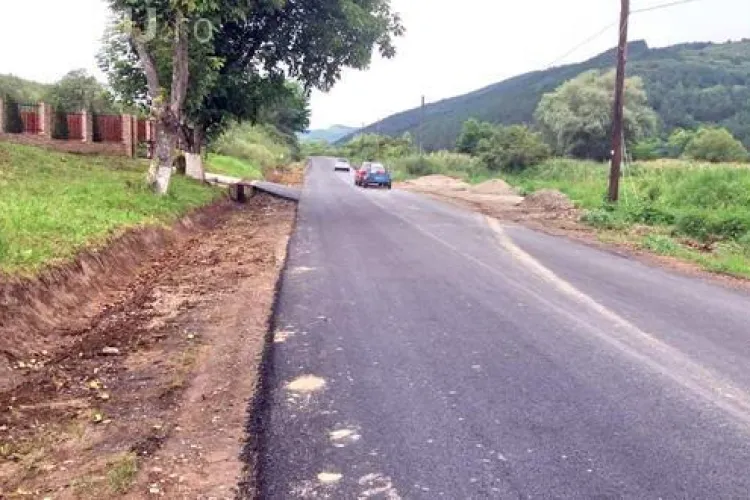 Consiliul Județean Cluj finalizează drumul de la Țaga. Realitatea e ALTA, dar cine sa-i verifice!