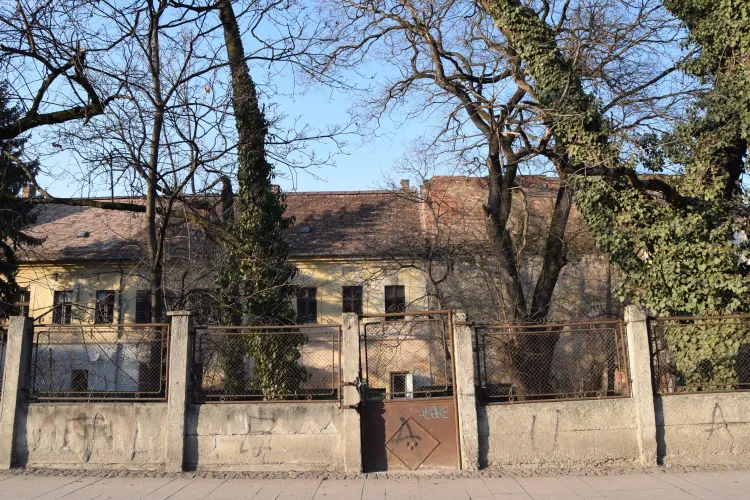 ALO!!! Milionarul Ghișe ridică un hotel în centrul Clujului, peste vestigii istorice importante - FOTO