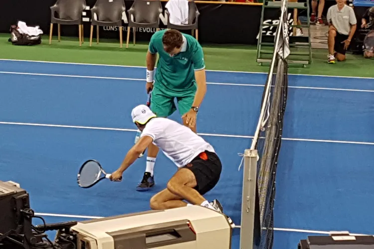 Spectacol la regalul de tenis de la Sports Festival! Goran Ivanisevic a rupt fileul - VIDEO