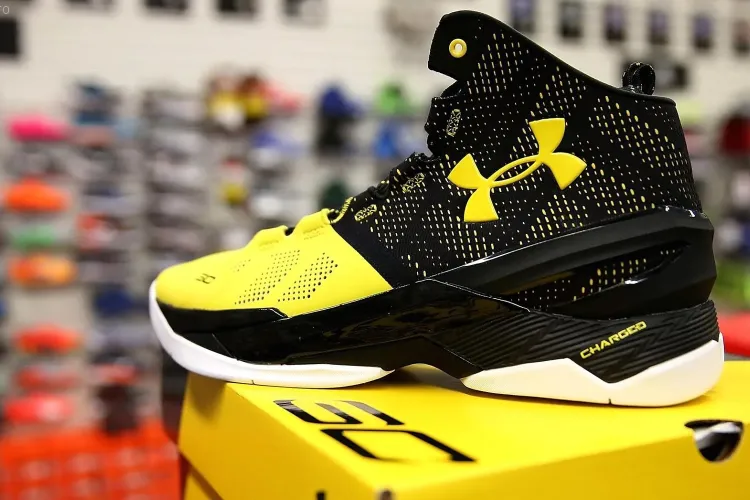 UNDER ARMOUR deschide un magazin la Iulius Mall Cluj