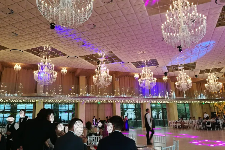 TRAGEDIE mușamalizată la Wonderland Cluj! Un student a căzut în puțul unui lift și e în stare GRAVĂ