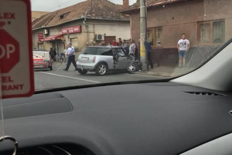 Accident pe Traian Vuia cu trei autoturisme implicate. Toate detaliile de la IPJ Cluj - FOTO