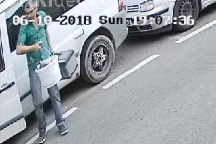 Spărgător de mașini, prins pe camerele de supraveghere la Cluj. Poliția îl caută. Îl recunoașteți? FOTO