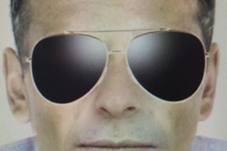 Portretul robot al spărgătorului de bănci de la Cluj! Îl recunoașteți? FOTO