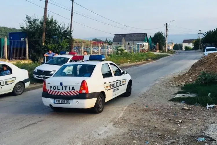 Razie de amploare la Pata Rât. Mai multe persoane au ajuns la secția de poliție FOTO