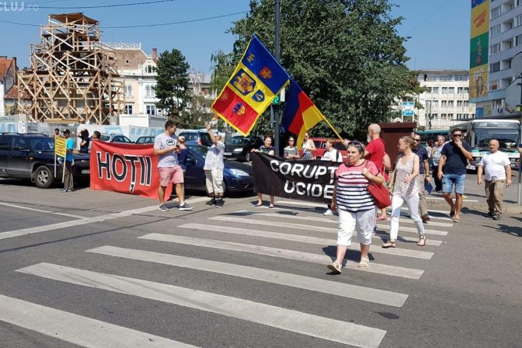 Protest din Diaspora la Cluj. Românii plecați în străinătate au început deja să se adune FOTO/VIDEO