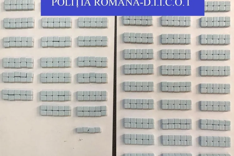 Captură de droguri la Cluj. ”Dealer-ul” primea pastile de MDMA, ecstasy și cannabis prin colet FOTO