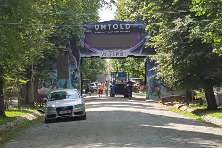 Lanțul Kaufland, acuzat că i-a MINȚIT pe clujeni că dă GRATIS bilete de o zi la Untold - FOTO