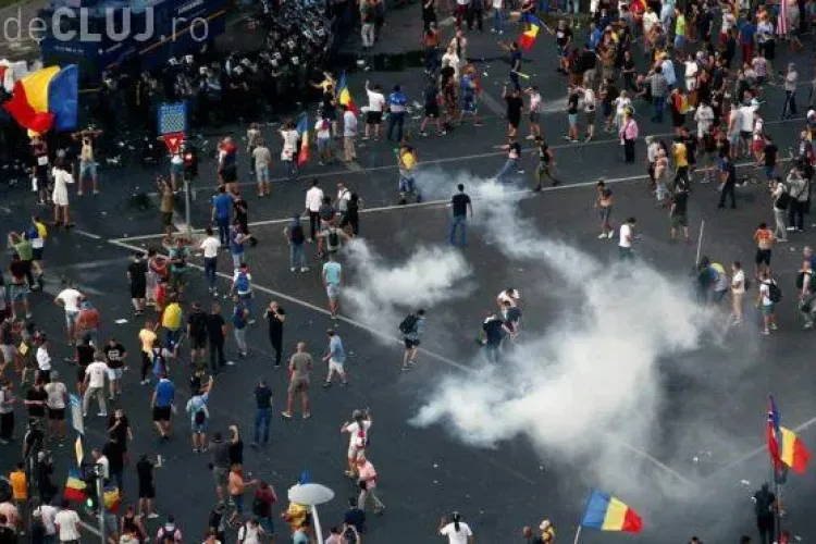 Cât a costat muniția folosită de jandarmi împotriva protestatarilor