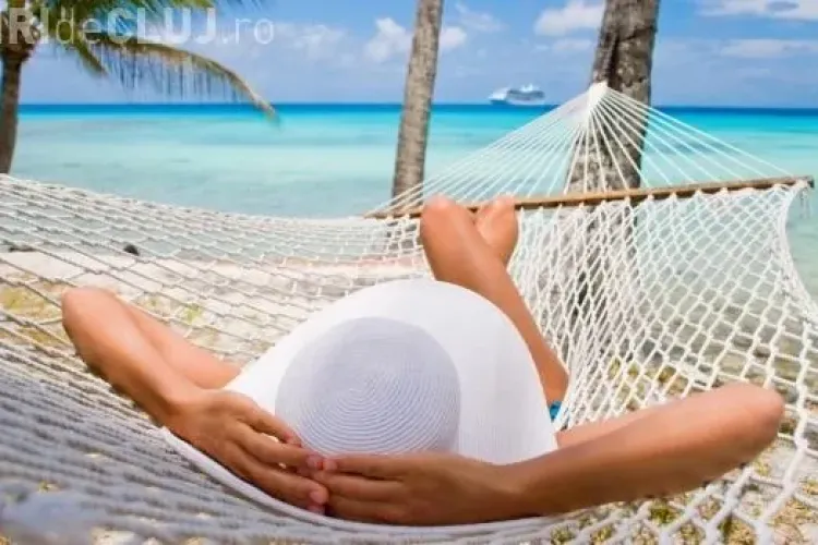 Bugetarii iau din nou vacanță de 15 august. E cea mai lungă mini-vacanță