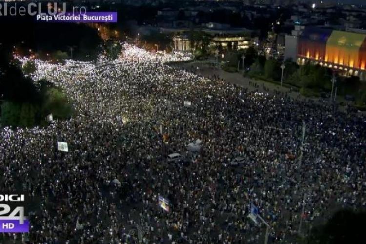 100.000 de oameni au protestat la București. Jandarmeria a utilizat forța - VIDEO