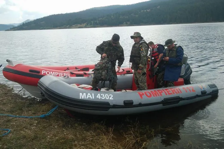 Scafandrii militari au STOPAT căutările directorului APIA în lacul de la Beliș