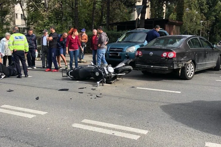 Motociclist rănit în urma unui accident rutier. Era băut FOTO