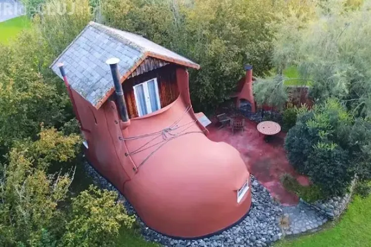 Casă adorabilă care arată ca un pantof. Interiorul este de poveste - VIDEO