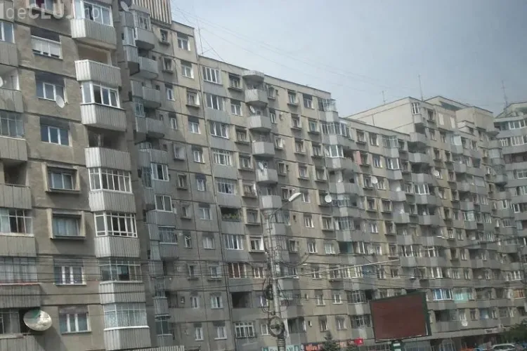 Vânzările de imobile în scădere cu 29% în august