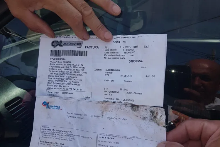 Gunoaiele din Chinteni sunt aruncate clandestin în comuna Călățele. Trebuiau duse la Oradea - VIDEO