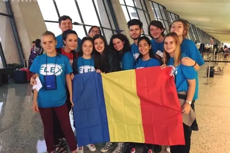 Programul Flex: Se depun candidaturi pentru 1 an de liceu în SUA (gratuit!)