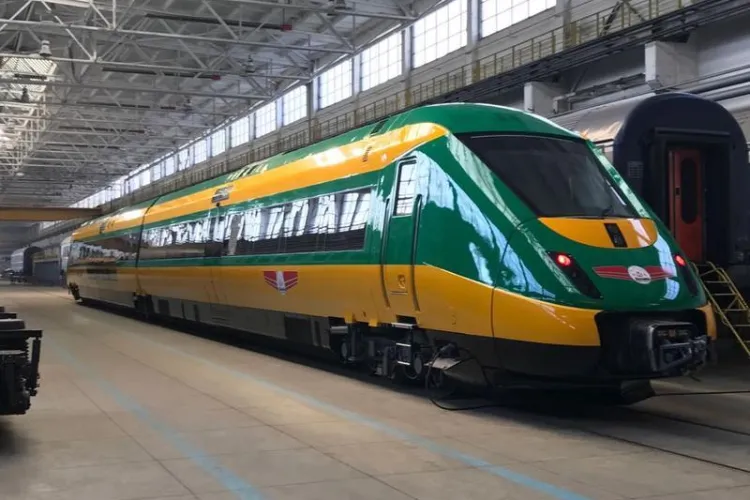 Tren de lux din Danemarca, pe ruta Cluj - Oradea. În Danemarca, ar fi fost casat, fiind NESIGUR