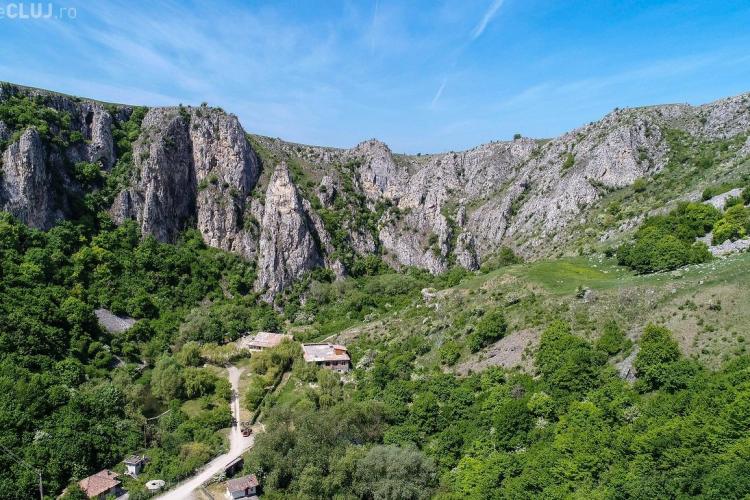 Se deschide traseul de vizitare al defileului Rezervației Naturale Cheile Turenilor - FOTO