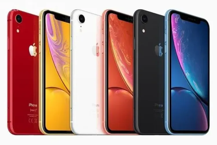 Varianta „ieftină” de iPhone X s-a lansat la precomandă. Cât costă în România