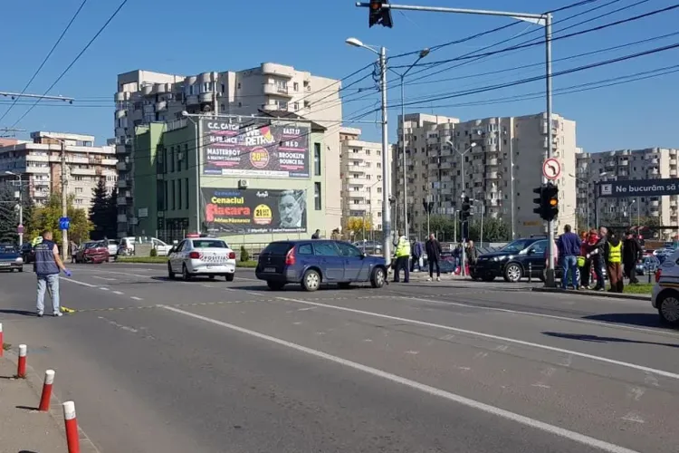 Accident la Kaufland Mănăștur. Trei mașini au fost implicate FOTO