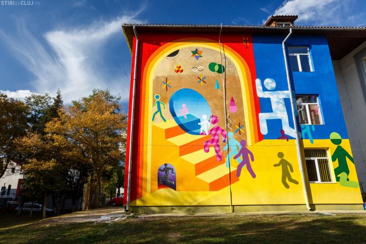 ”Artă în curtea școlii – Lăsați artiștii stradali să coloreze Clujul” - FOTO
