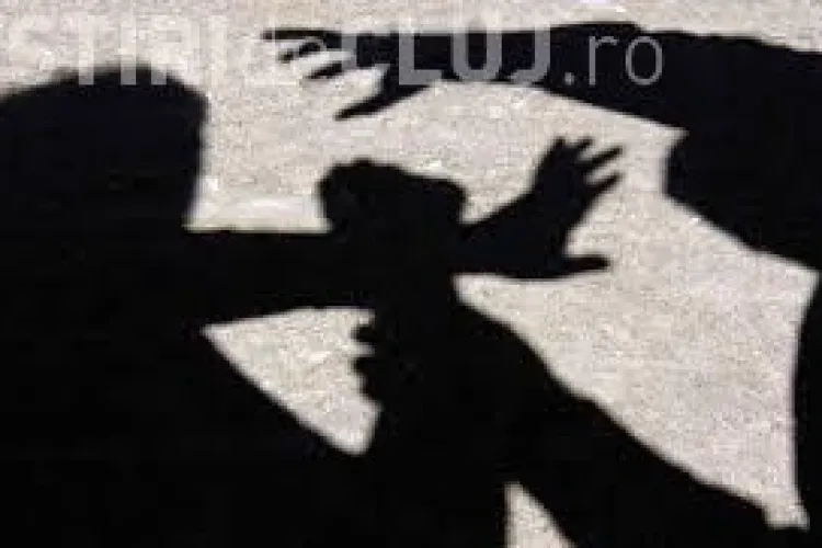 Infractor prins la două luni după ce a tâlhărit o femeie în Gheorgheni. A agresat-o în plină stradă