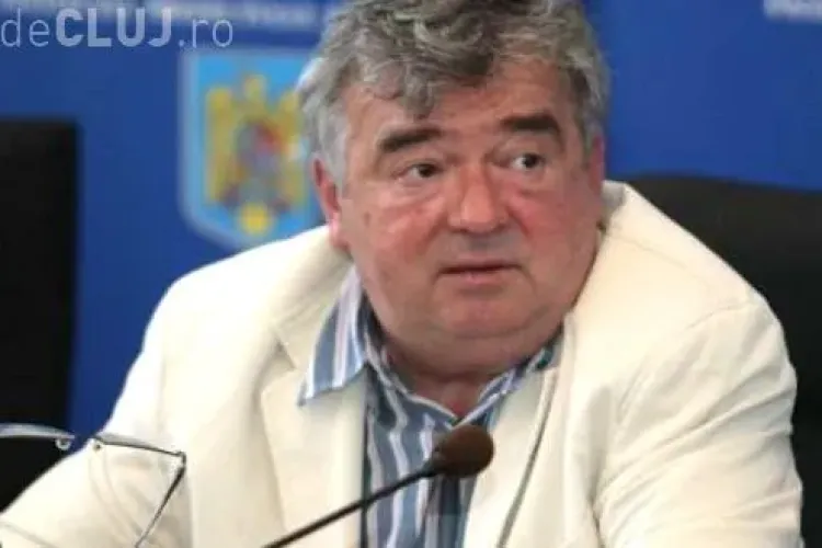 Deputatul Florin Stamatian, prins dormind în Parlament - FOTO