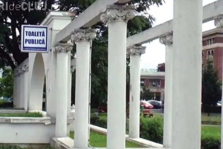 Cum își bat joc administrațiile locale de cetățeni: 100.000 de euro pentru renovarea unei toalete