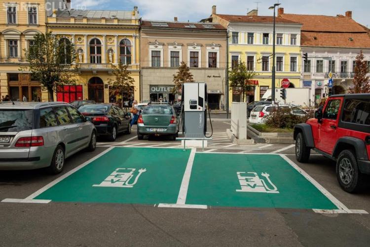 La Cluj-Napoca mașinile electrice se încarcă gratuit, deși cam lipsesc - FOTO