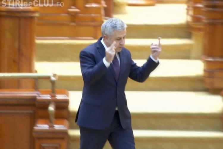 VIDEO - Florin Iordache ”Altă întrebare” a arătat degetul mijlociu opoziției. S-a întâmplat în Parlament