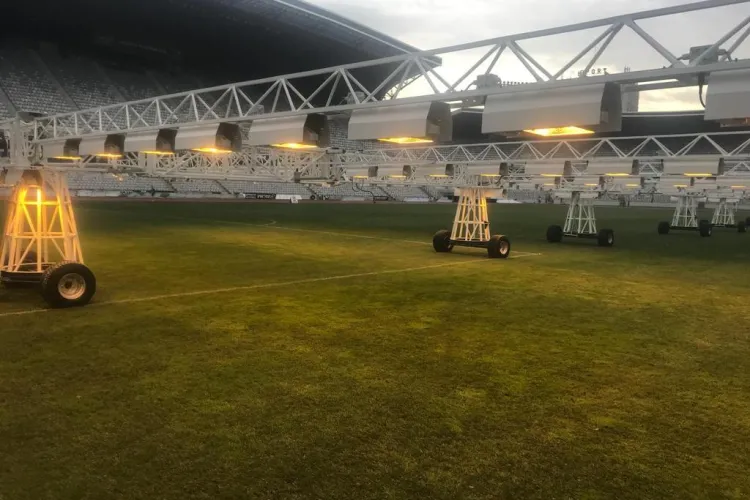 Gazonul de pe Cluj Arena, ajutat să crească mai repede cu o instalație de 350 de mii de EURO