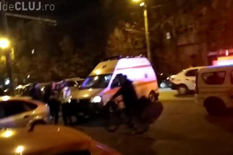 Accident pe Nicolae Titulescu, în Gheorgheni. Motociclist lovit de un autoturism - FOTO