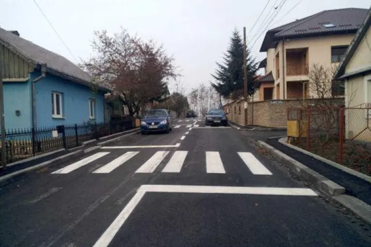 În România este o stradă cu 9 treceri de pietoni pe numai 300 de metri - FOTO