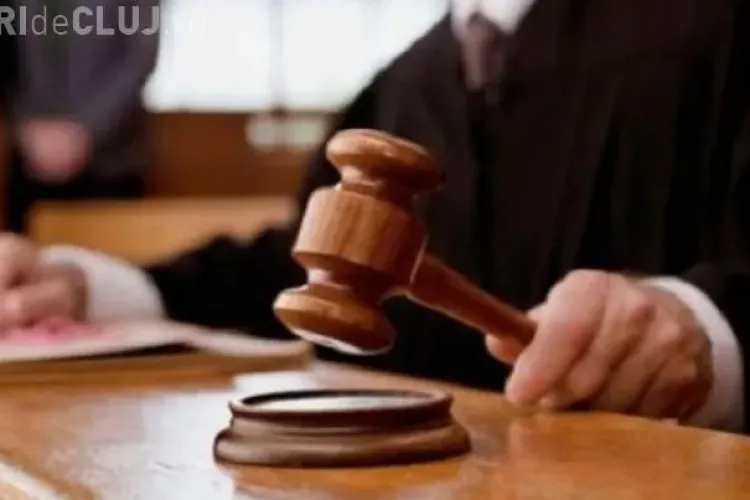 E supărat de vârsta pe care o are și a cerut în instanţă să i se scadă 20 de ani