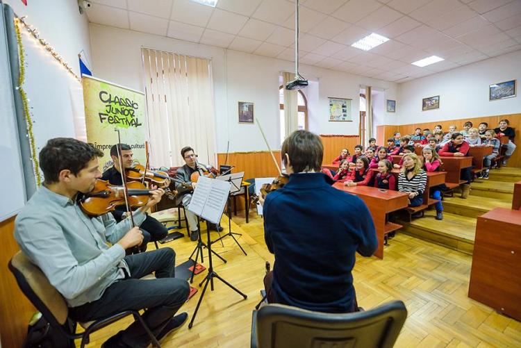 asociatia play licee decembrie 2018_07_12_2018_Vlad Cupsa_VL2_7560-fin.jpg
